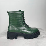 Herstyled Women's Crocodile Pattern Leather Boots