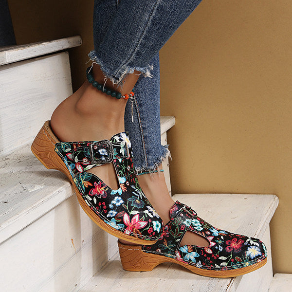 Herstyled Women's Retro Hollow Out Print Slippers