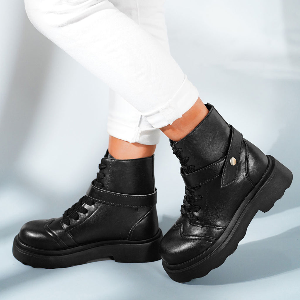 Black Round Toe Ankle Boots