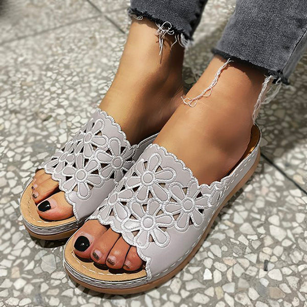 Herstyled 
Vintage Embroidery Casual Summer Slippers